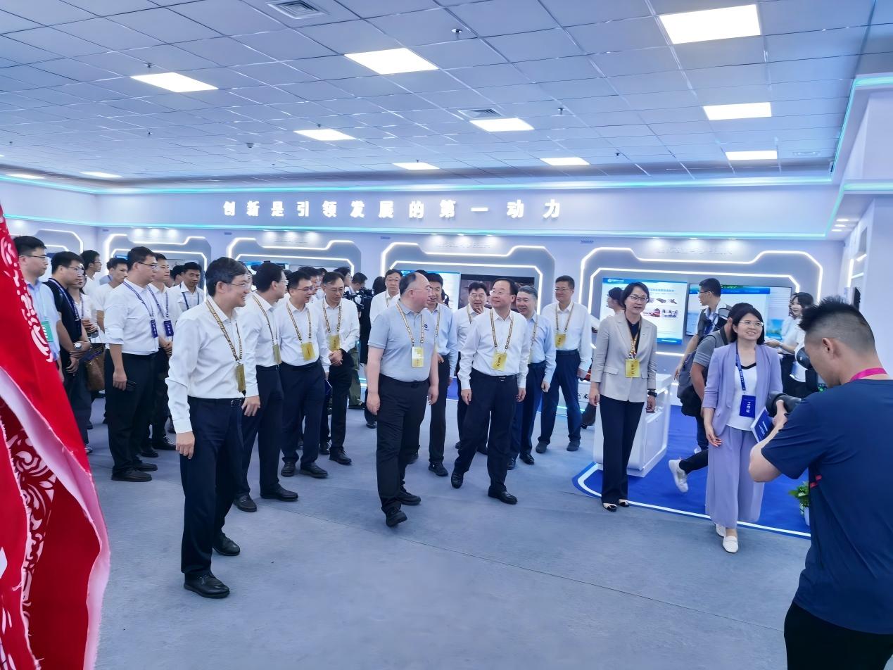 河南省“豫你攜手創(chuàng)贏未來”大學(xué)生創(chuàng)新創(chuàng)業(yè)大賽斬獲佳績 一銀兩銅彰顯創(chuàng)新實(shí)力，數(shù)字文化創(chuàng)意內(nèi)容應(yīng)用服務(wù)脫穎而出